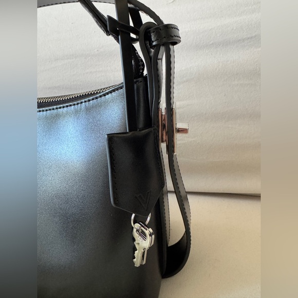 Verafied Black & Silver Hobo Bag - Picture 9 of 11